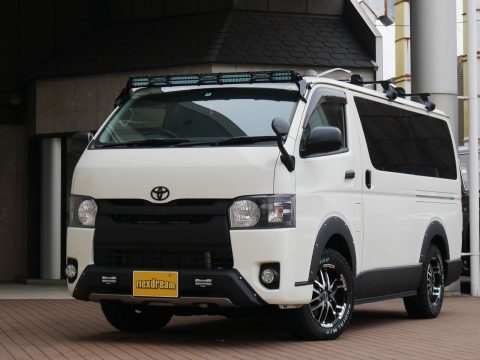 ハイエース　カスタム　LINE-X　TRD　IPF